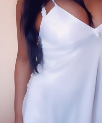 Опыт позволит мне привнести в нашу интимную встречу незабываемые ощущения. У меня широкий спектр услуг, которые я предлагаю — от классики до экзотики. Фото, которые вы видите, полностью соответствуют действительности. Мои клиенты оставляют самые лестные отзывы, и я горжусь тем, что делаю. Жду вас в Москве, готовая сделать наше свидание незабываемым ✨🌟. 9272, 23 года